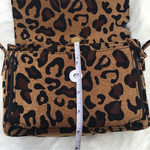 🛑 SOLD Evan Picone Crossbody Flap Handbag Purse Cheetah Animal Print Adjustable - Picture 4 of 13